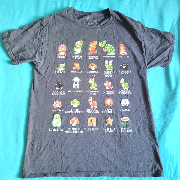 Youth unisex sz s short sleeve Super Mario bros shirt Nintendo lovers ♥️ ✨ - Picture 2 of 4